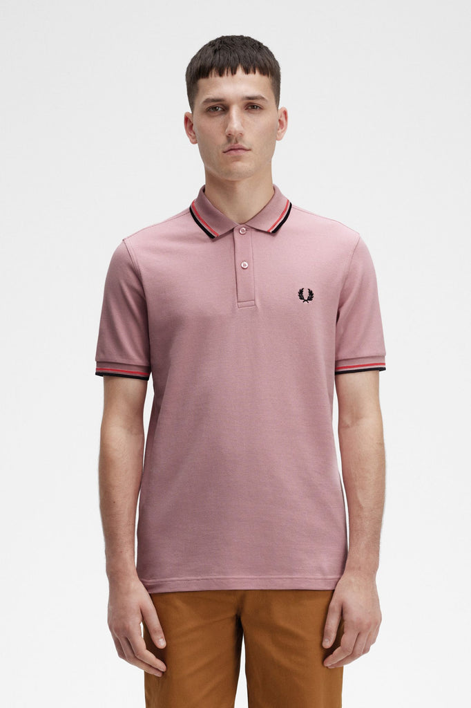 Twin Tipped Fred Perry Shirt in Chalk Pink / Washed Red / Black-polo-Heroes